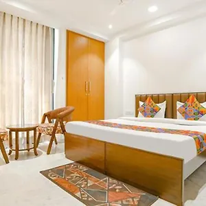 Fabexpress Aerosky Deluxe - Nr Yashobhoomi Convention Centre Delhi (National Capital Territory of India)