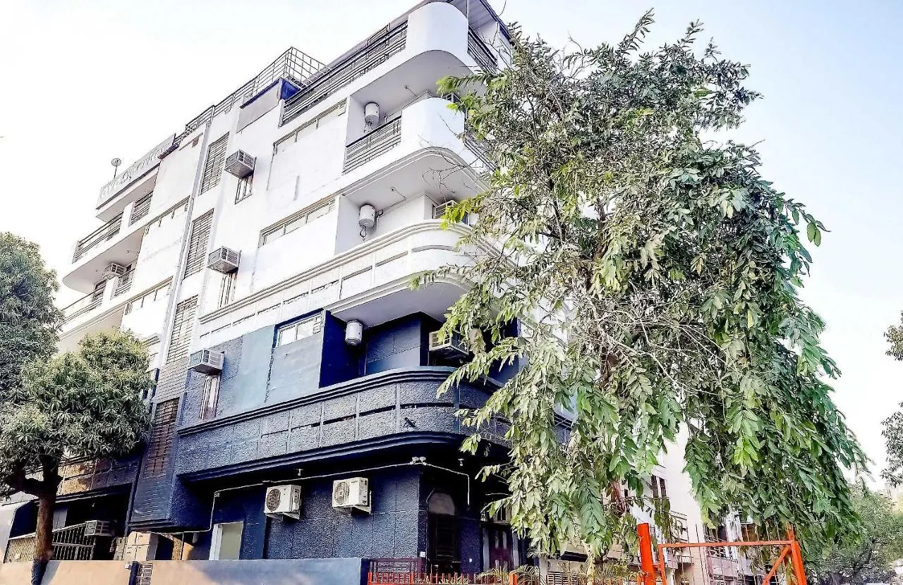 Collection O 71756 Hotel Silver Arrow Near Pacific Mall Tagore Garden Delhi  India