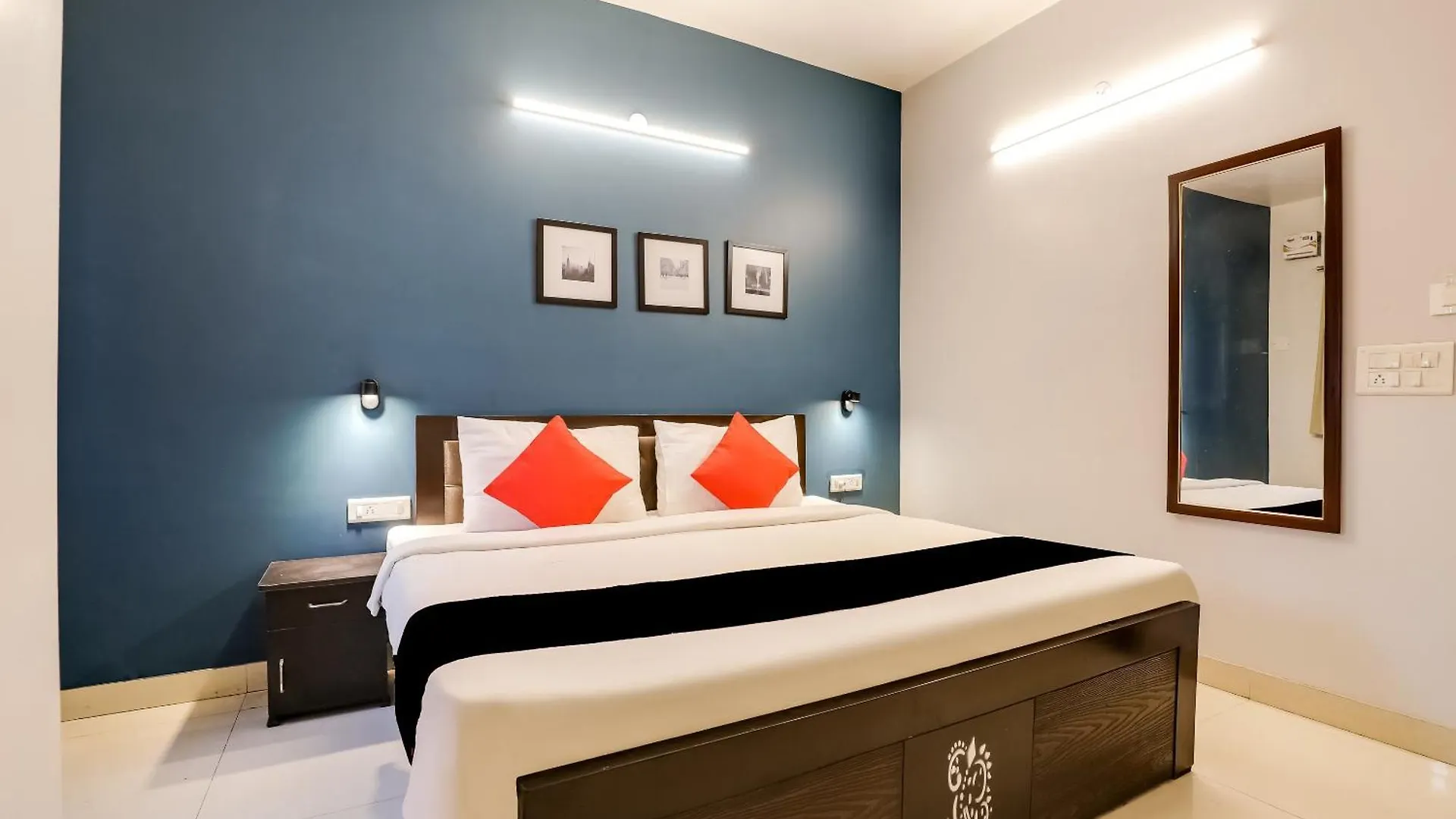 Collection O 71756 Hotel Silver Arrow Near Pacific Mall Tagore Garden Delhi  Delhi (National Capital Territory of India)