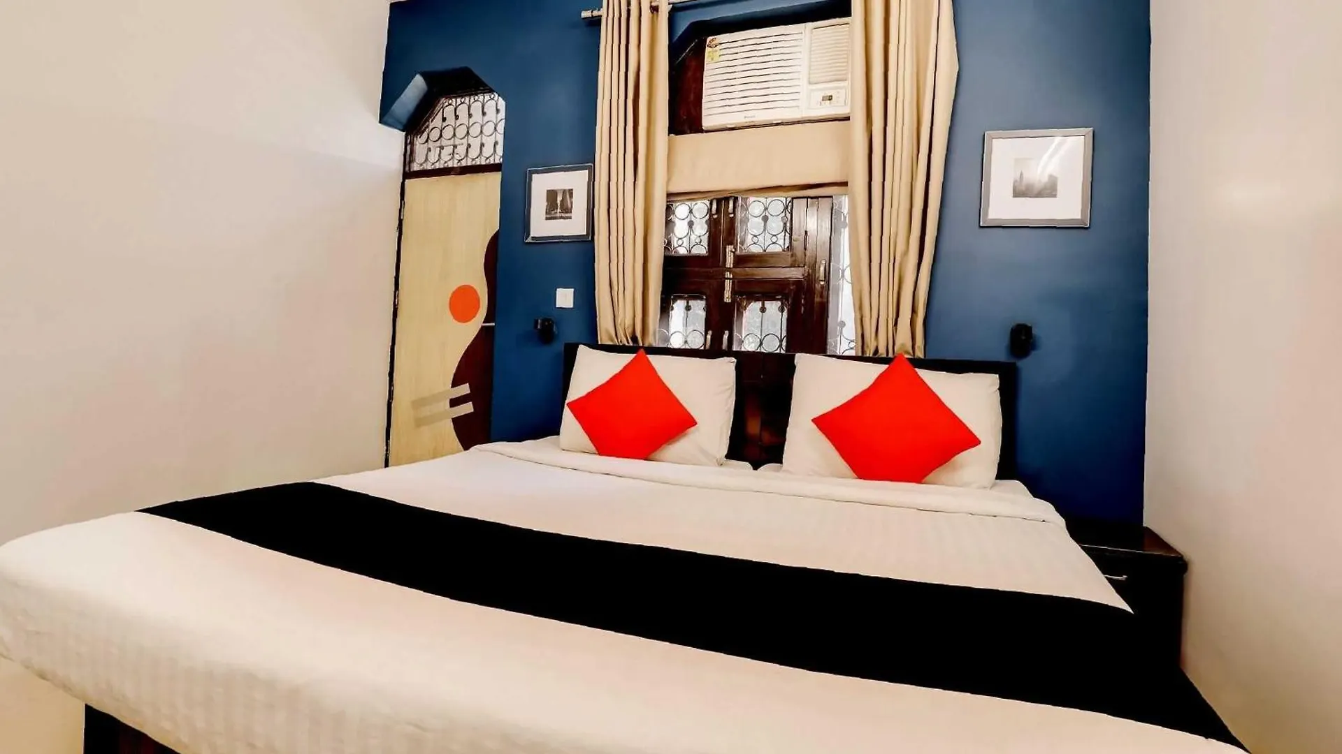 Collection O 71756 Hotel Silver Arrow Near Pacific Mall Tagore Garden Delhi  3*, Delhi (National Capital Territory of India)