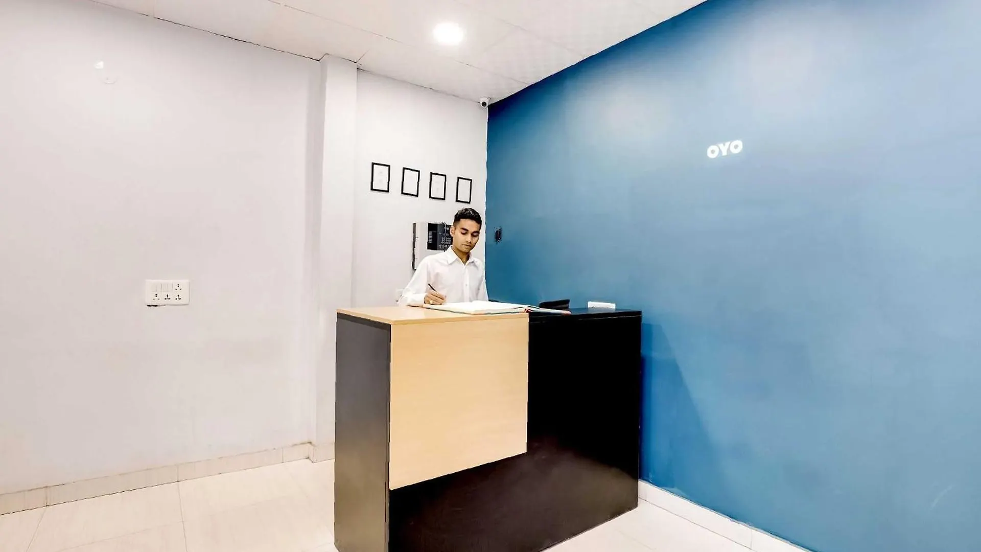 Collection O 71756 Hotel Silver Arrow Near Pacific Mall Tagore Garden Delhi